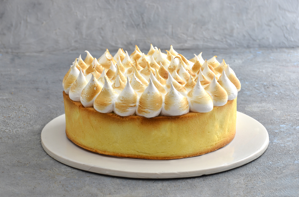 Torta Lemon Pie artesanal de Mada Patisserie: masa sablée, curd de limón natural y merengue italiano en Belgrano, Buenos Aires